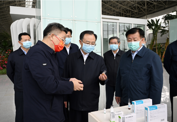 江苏省委书记吴政隆调研康缘药业：加快推动传统中医药和现代科学相结合，为抗击疫情提供有力武器