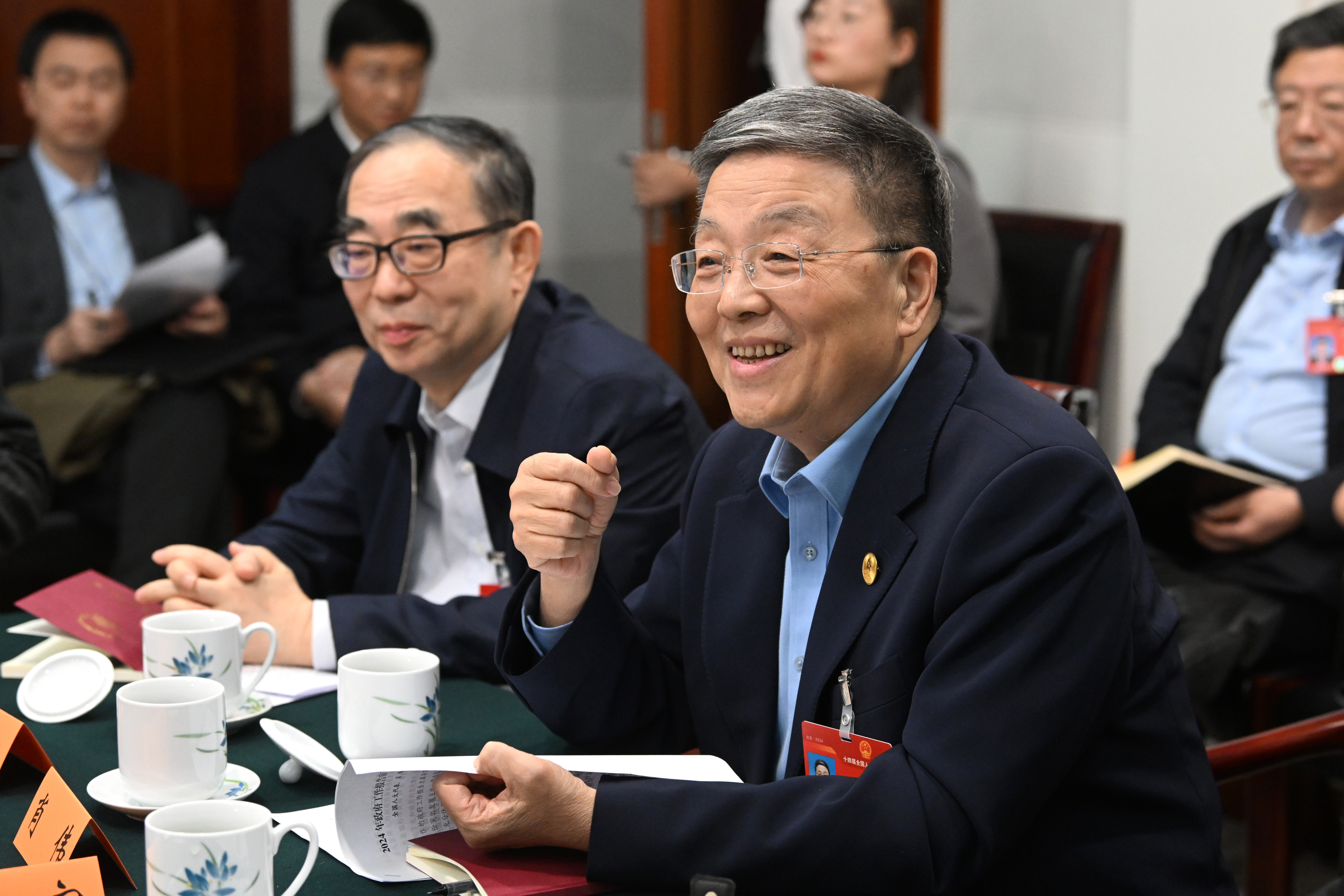 两会聚焦|中央级媒体新华社、新华网关注报道肖伟代表建议
